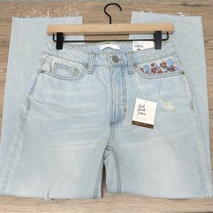 LC Conrad Super High-Rise Crop Jeans